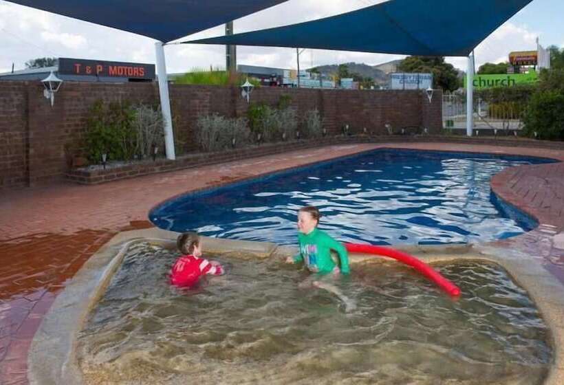 فندق Albury Classic Motor Inn