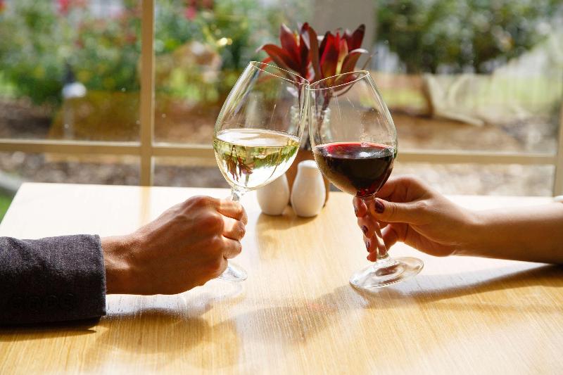 هتل Best Western Plus Hovell Tree Inn