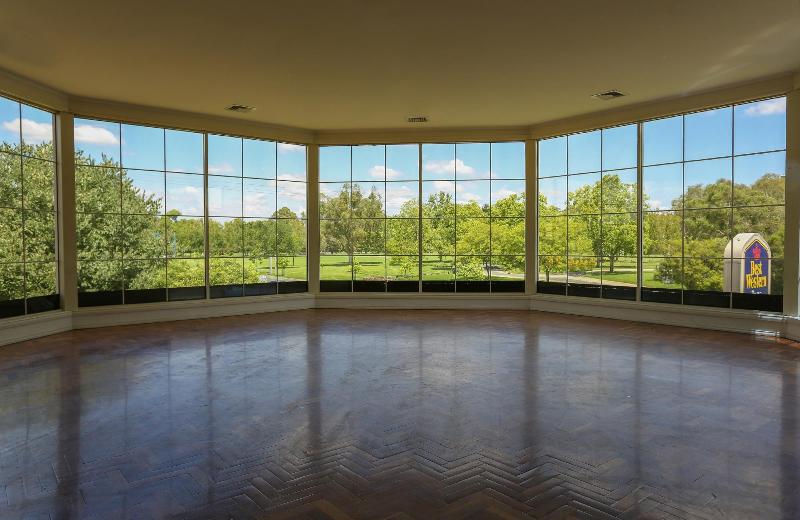 هتل Best Western Plus Hovell Tree Inn