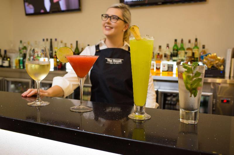 هتل Best Western Plus Hovell Tree Inn