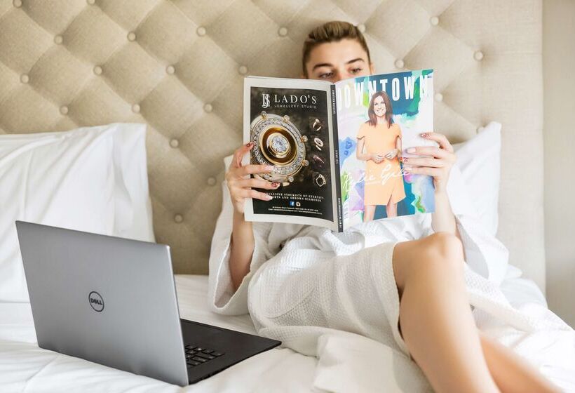 فندق Best Western Sanctuary Inn