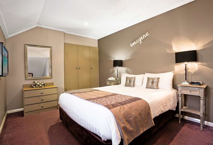 فندق Best Western Sanctuary Inn