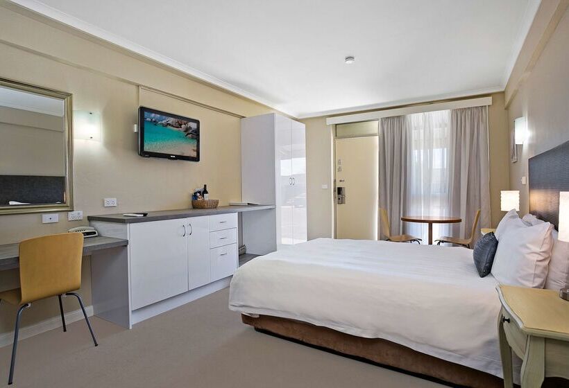 فندق Best Western Sanctuary Inn