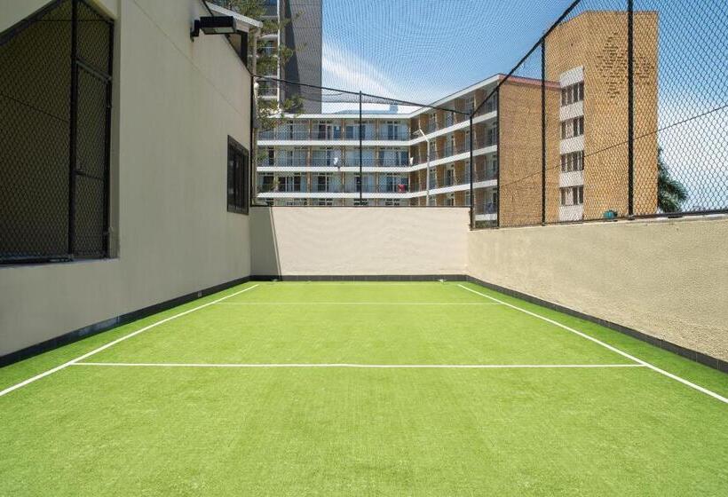 فندق Breakfree Cosmopolitan