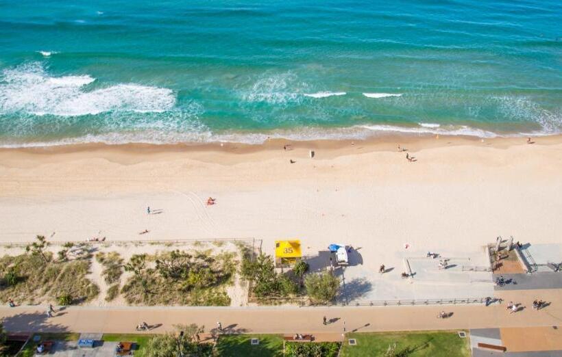 فندق Chateau Beachside Resort