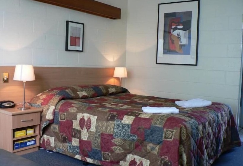 בית מלון כפרי Coburg Motor Inn