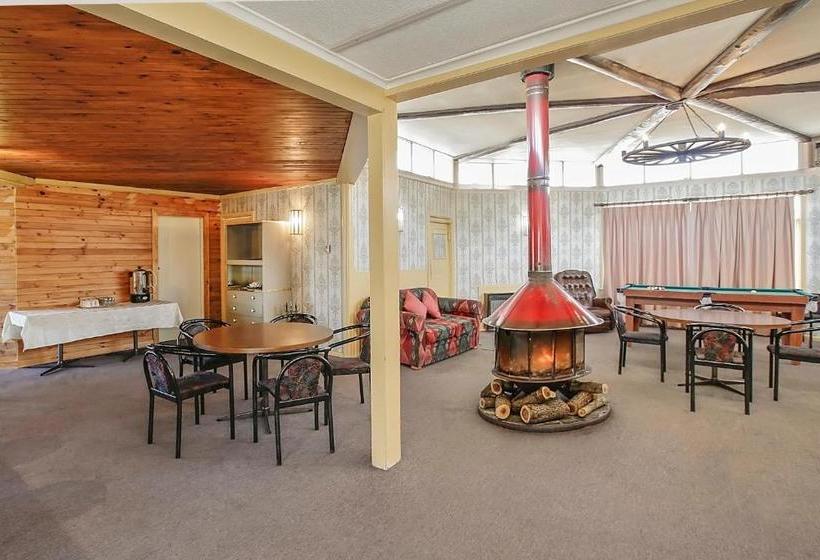 هتل Cooma Country Club Motor Inn