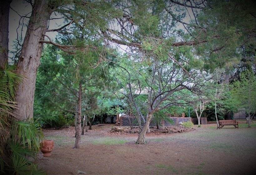 فندق Cotswold Gardens