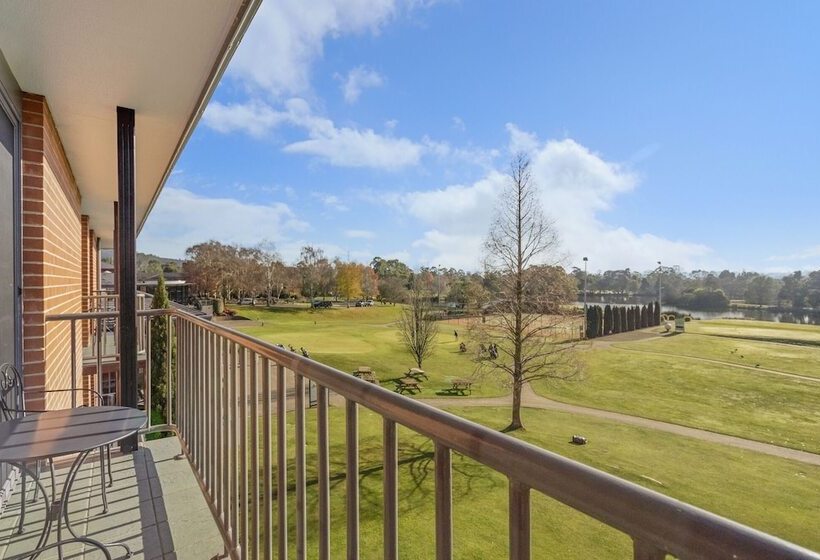 בית מלון כפרי Country Club Tasmania