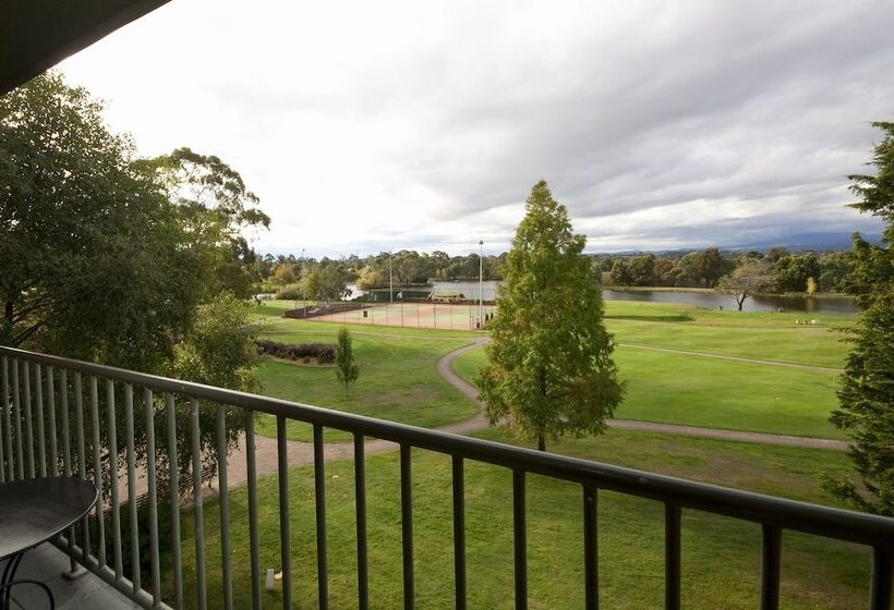 בית מלון כפרי Country Club Tasmania