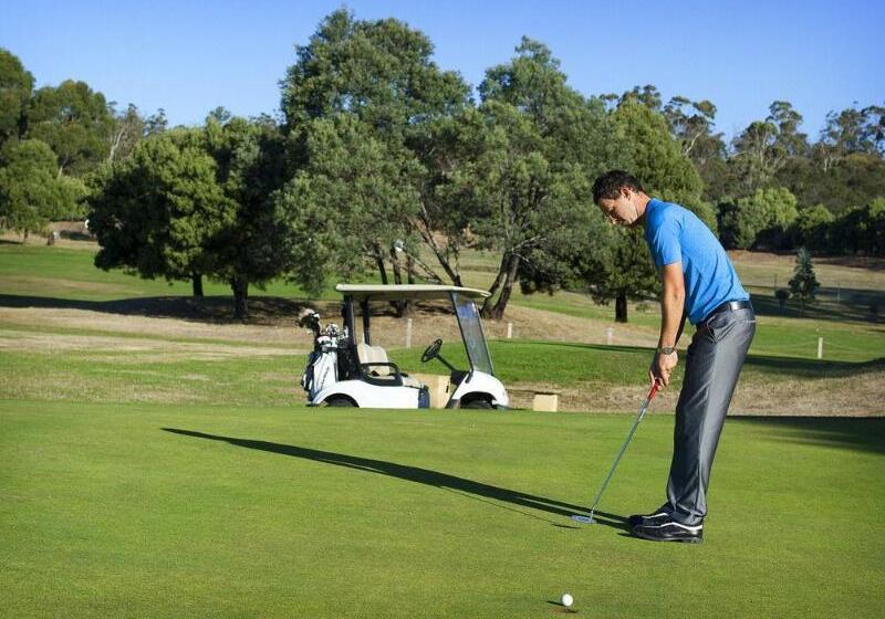 בית מלון כפרי Country Club Tasmania