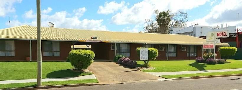 בית מלון כפרי Country Mile Motor Inn