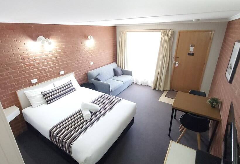 בית מלון כפרי Country Mile Motor Inn