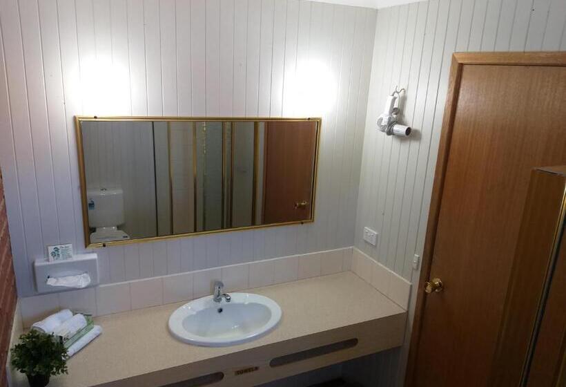 בית מלון כפרי Country Mile Motor Inn