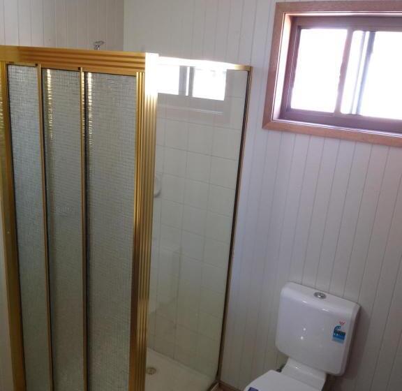 בית מלון כפרי Country Mile Motor Inn