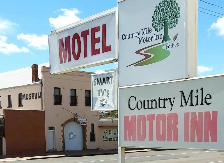 בית מלון כפרי Country Mile Motor Inn