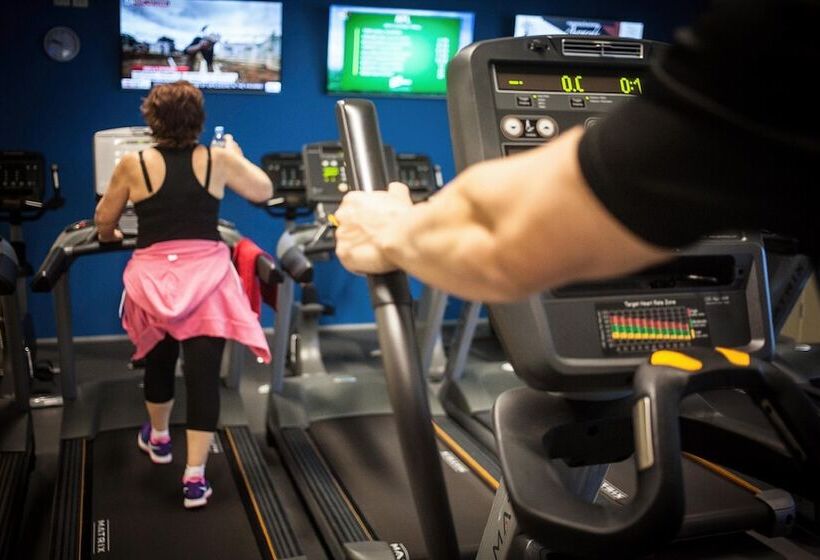 هتل Crowne Plaza Alice Springs Lasseters, An Ihg