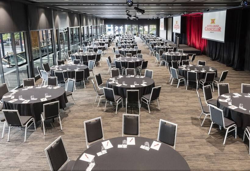 בית מלון כפרי Grand Chancellor Brisbane