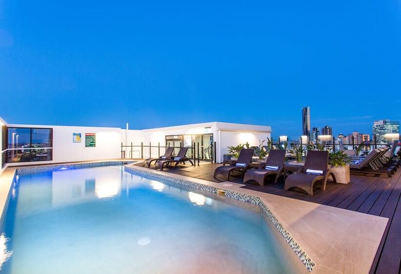 בית מלון כפרי Grand Chancellor Brisbane