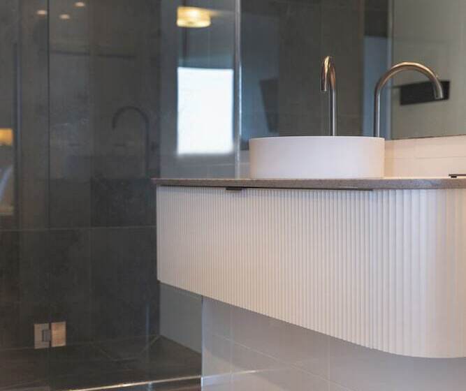 בית מלון כפרי Grand Chancellor Brisbane