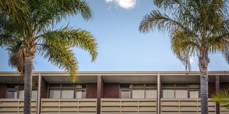 בית מלון כפרי Hillcrest Motor Inn