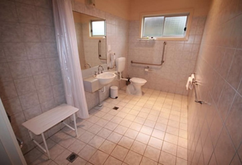 בית מלון כפרי Hume Villa Motor Inn