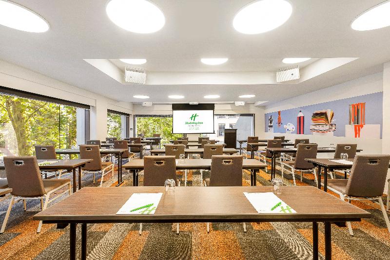 Отель Indigo Melbourne On Flinders, An Ihg