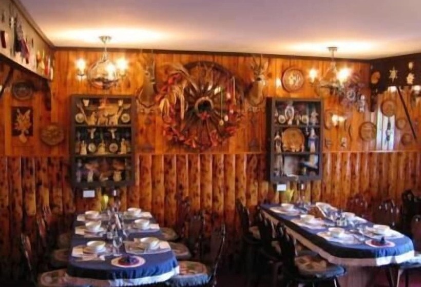 ホテル Karelia Alpine Lodge
