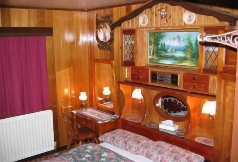 ホテル Karelia Alpine Lodge