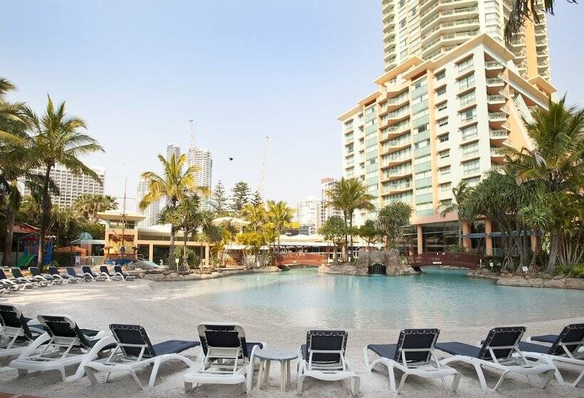 호텔 Mantra Crown Towers