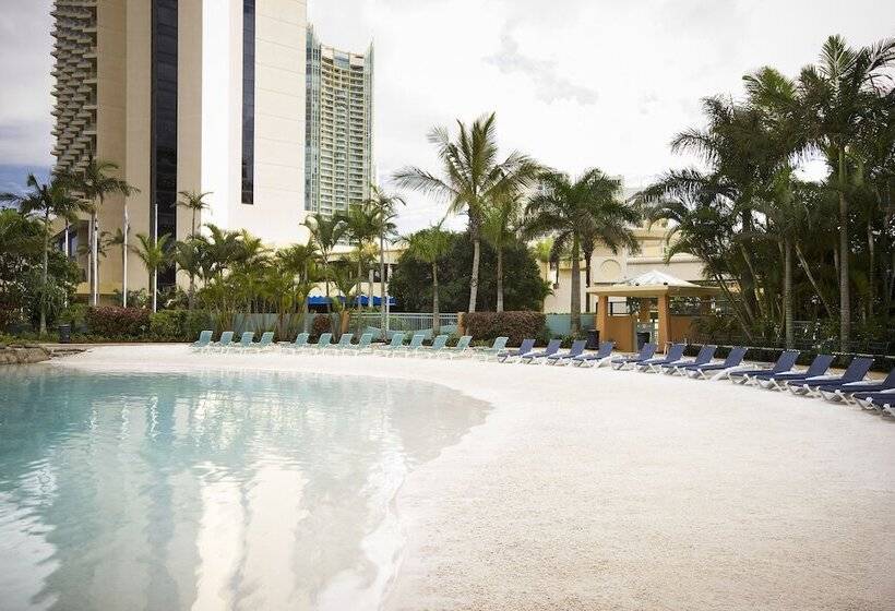 호텔 Mantra Crown Towers