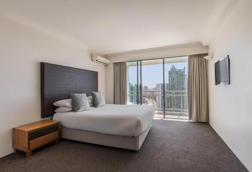 هتل Mantra Crown Towers