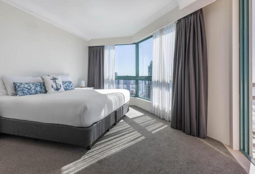 호텔 Mantra Crown Towers