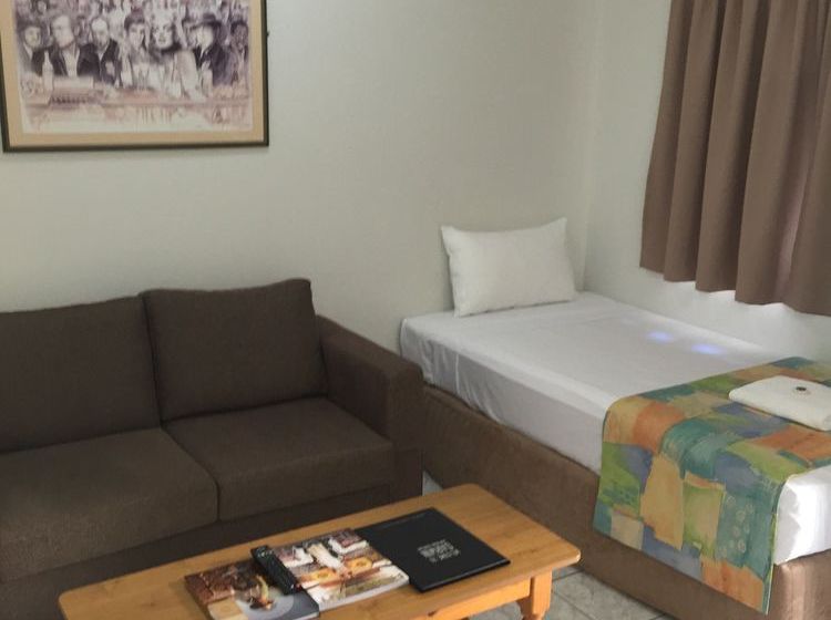 酒店 Mediterranean All Suites