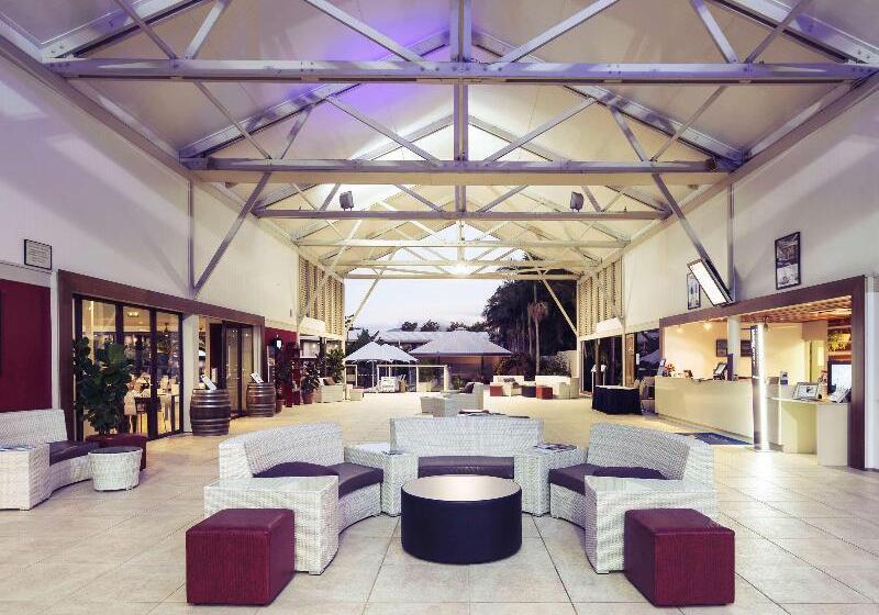 هتل Mercure Townsville