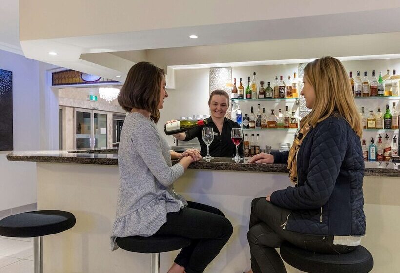 هتل Mercure Wagga Wagga