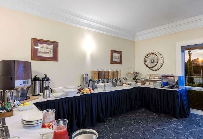 هتل Mercure Wagga Wagga