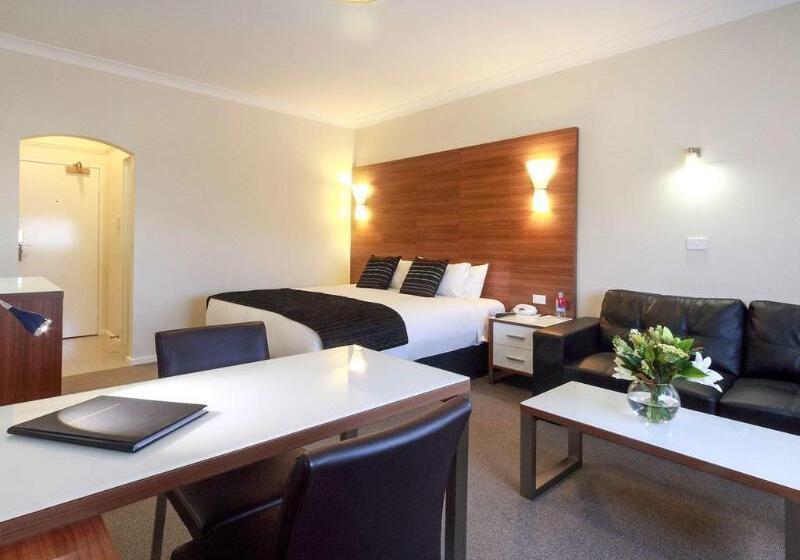 هتل Mercure Wagga Wagga
