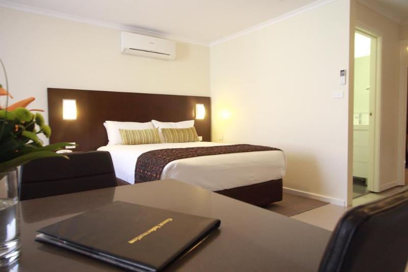 هتل Mercure Wagga Wagga