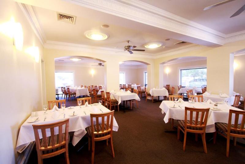 בית מלון כפרי Mercure Wagga Wagga