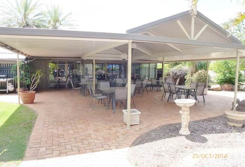 Отель Merino Motor Inn