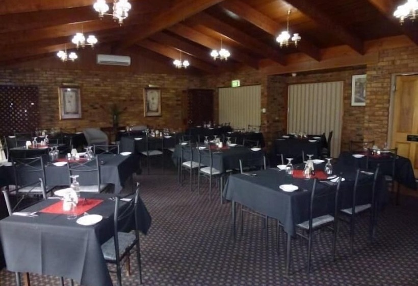 Отель Merino Motor Inn