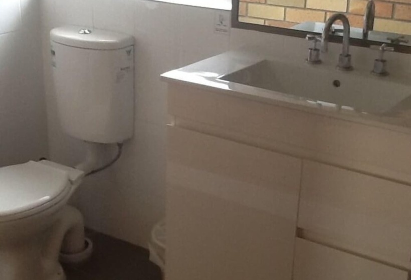 Отель Merino Motor Inn