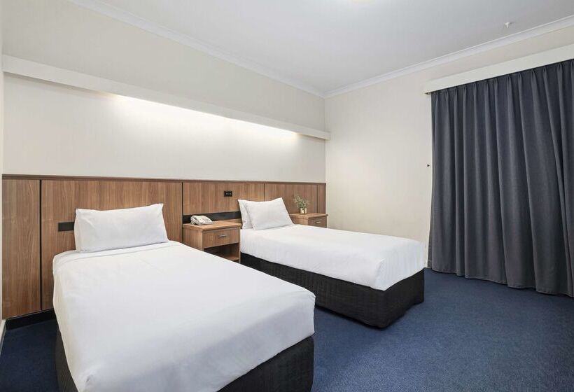 Metro Hotel Perth City