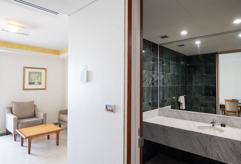 酒店 Mindil Beach Casino Resort