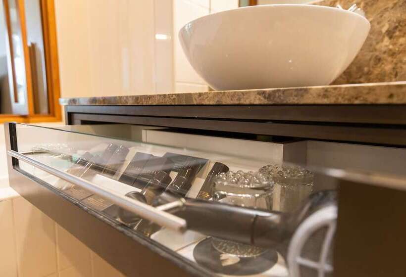 هتل Mindil Beach Casino Resort