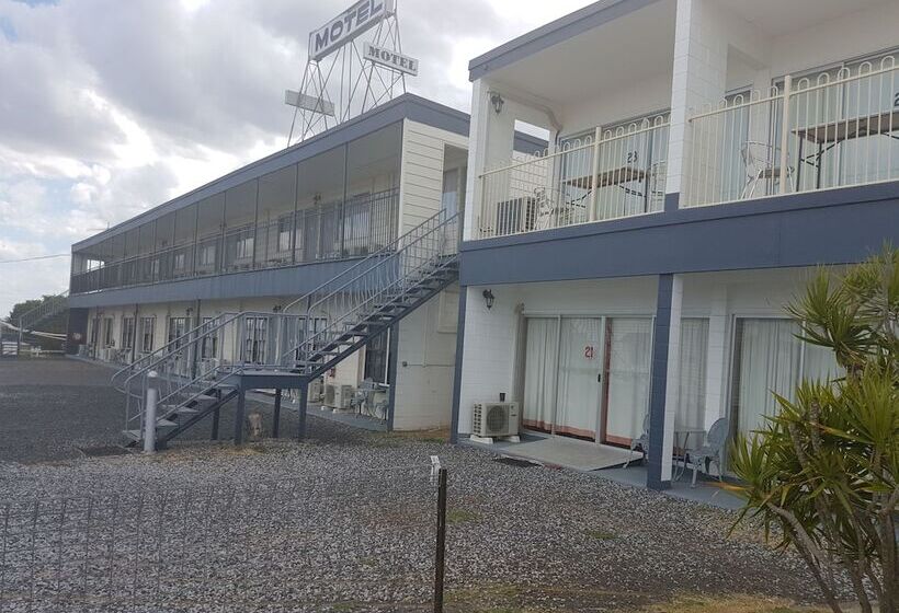 ホテル Monto Colonial Motor Inn