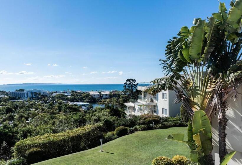 Отель Noosa Crest Resort