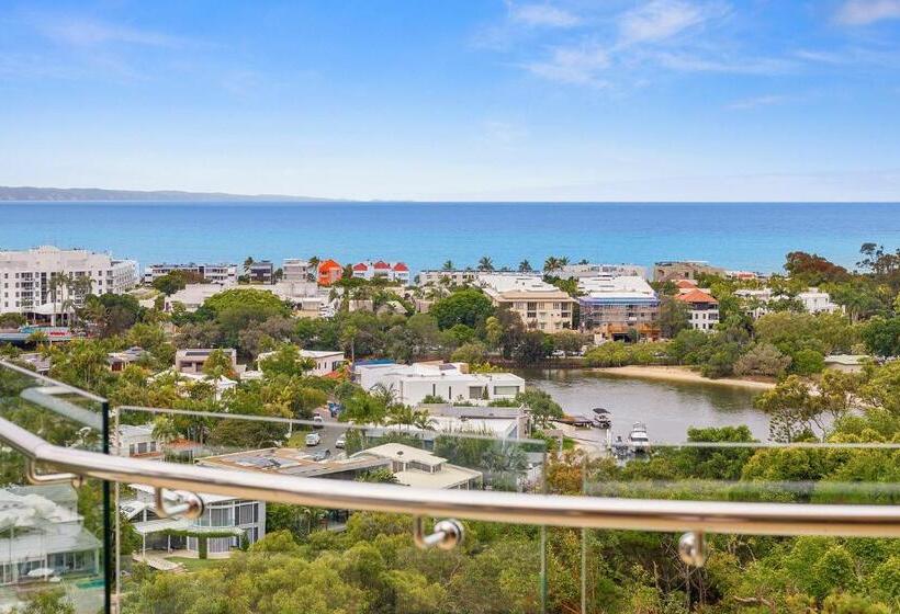 Отель Noosa Crest Resort