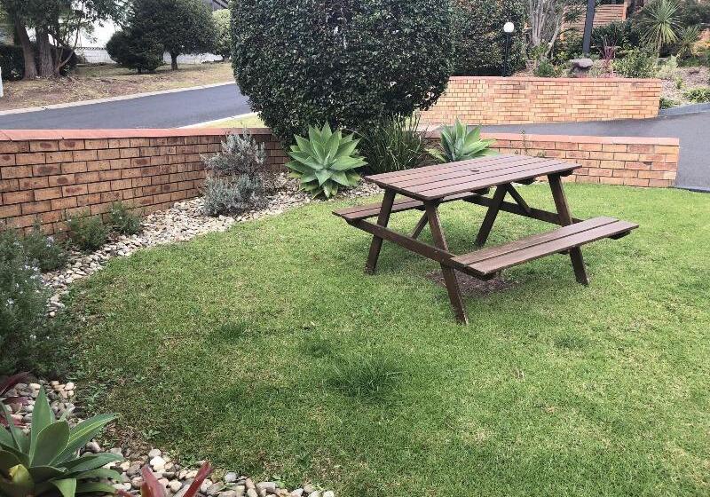 Отель Ocean View Motor Inn Merimbula